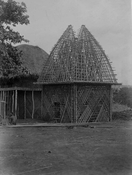 Square hut under construction