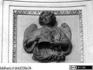Apostel, Heilige, Evangelisten und Kirchenväter, Petrus-Nische, Engel mit Tiara