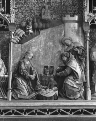 Hochaltar — 2. Schauseite — Mittelschrein: Darstellung im Tempel, Geburt Christi, Anbetung der Könige