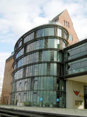 Rostock: Business-Center im Stadthafen (Silohalbinsel)