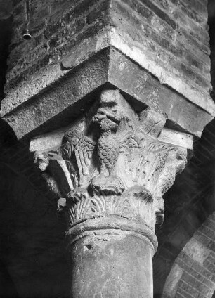 Verona. Kirche San Lorenzo (1001/1300). Inneres. Kapitell