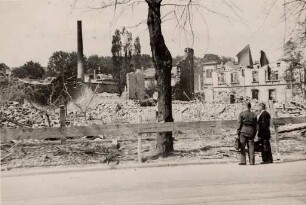 Zerstörungen Zweiter Weltkrieg - Stadtgebiet. Kriegsstraße 25 und Beiertheimer Allee 4