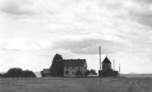 Löbau-Wohla. Blick auf Holländermühle und Gehöft