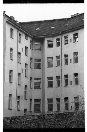 Kleinbildnegativ: Gitschiner Str. 61, 1985