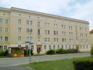 Eisenhüttenstadt: Wohnblock Poststraße (WK II)