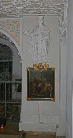 Heiliger Bischof mit Kruzifix