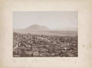 Blick auf Erciyes Dagi : Blick vom Minarett der Kebir Cami Moschee auf den Schichtvulkan Erciyes Dagi.
