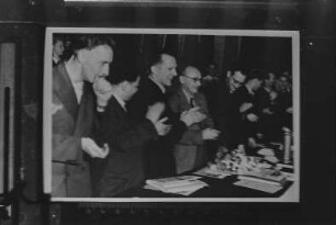 Reproduktionen von Fotografien ab dem Jahr 1945 in Berlin