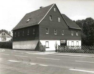 Gersdorf (Chemnitzer Land), Hauptstraße 125. Wohnhaus