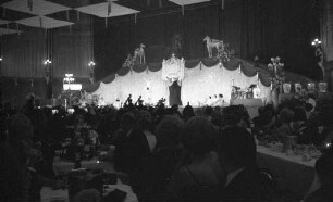 Bühnen- und Presseball in der Schwarzwaldhalle.