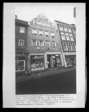Wohn- und Geschäftshaus