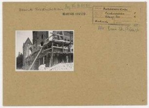 Bartholomäuskirche im Wiederaufbau. Berlin, Friedrichshain, Königs-Tor, Otto-Braun-Straße/Friedenstraße