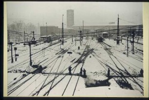 Blick aus Stellwerk auf Bahnsteige (am Südflügel Hbf.)