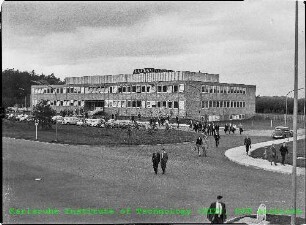 Außenansicht der Schule für Kerntechnik (SKT), von Nordosten