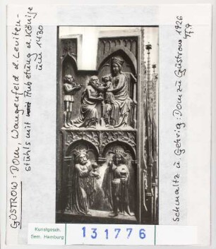 Güstrow, Dom: Levitenstuhl, Wangenfeld: Anbetung der Könige. Um 1430