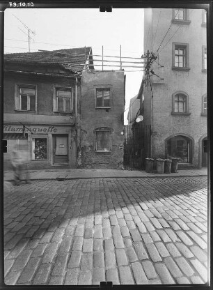 Meißen-Altstadt, Fleischergasse 7/7 a. Wohnhäuser mit Läden (um 1560). Straßenfront (Teilansicht)