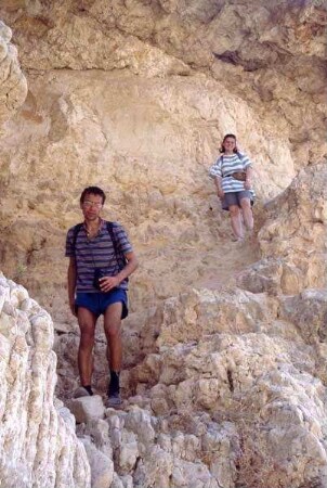 Daniel und Doro am Anfang des Wadi Pherat (Kelt) [Israel-Exkursion]