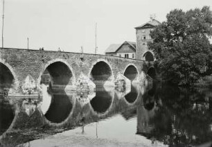 Limburg an der Lahn, Alte Lahnbrücke : Limburg an der Lahn. Alte Lahnbrücke. Ansicht von Nordwesten mi Torturm