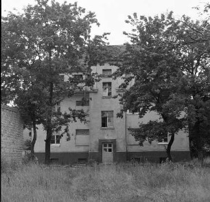 Dresden-Übigau, Klingerstraße. Pionierkaserne Übigau (1913). Kasernengebäude (an der Scharfenberger Straße). Hofansicht von Süden
