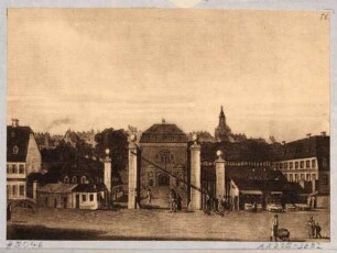 Blatt 58 aus "Dresdens Festungswerke im Jahre 1811" vor der Demolierung: Das Pirnaische Tor von Osten aus der Vorstadt