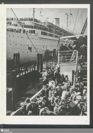 KdF-Schiff "Wilhelm Gustloff" und die schwimmende Jugendherberge "Hein Godenwind"