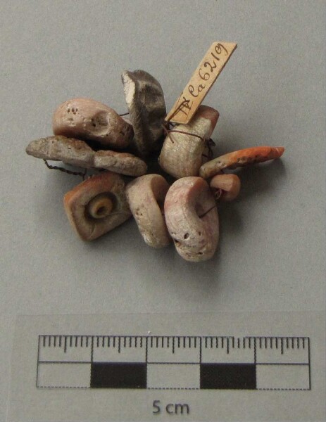 Shell beads (miniature carving)