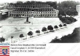 Darmstadt, 1892 / Abriss des Zeughauses für den geplanten Neubau des Landesmuseums