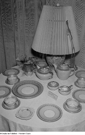 Kaffee- und Teeservice Petra von VEB Weimar-Porzellan Blankenhain, Herbstmesse 1953