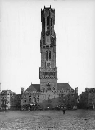 Belfried und Tuchhallen