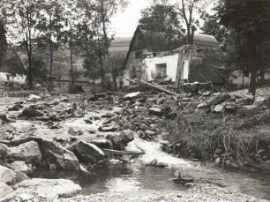 Unwetterkatastrophe im Osterzgebirge am 8./9. Juli 1927. Zerstörungen am Klepschbach in Schönwald (heute Petrovice-Krásny Les)