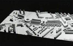 Bebauung Stadtautobahn, Berlin-Wilmersdorf (Diplomarbeit bei Bernhard Hermkes): Modellfoto