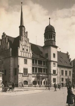 Halle (Saale). Rathaus (14. Jahrhundert)