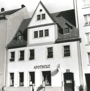 Colditz, Markt 3. Wohnhaus mit Apotheke (18. Jh.). Straßenansicht