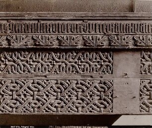 2091 Zara, Chorstuhlfragment bei den Franziskanern