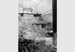 Blick in das zerstörte Haupttreppenhaus des Neuen Museums