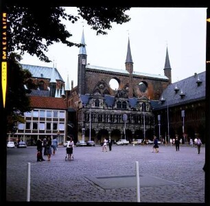 Lübeck: Rathaus Alt- und Neubau nebeneinander