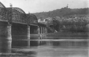 Dresden-Niederwartha. Niederwarthaer Brücke (1873-1875). Stromabseite vom rechten (Radebeuler) Elbufer