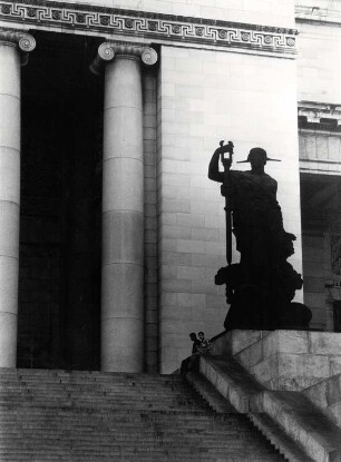 Aufgang am Capitolio Nacional