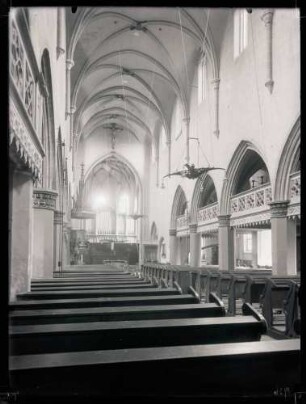 Stadtkirche, innen nach Osten