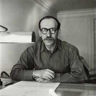 Der Zeichner und Karikaturist Saul Steinberg
