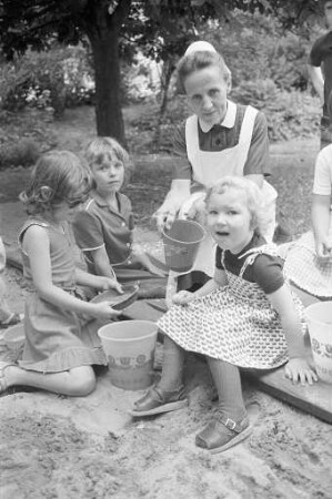 Ruhestand für die langjährige Leiterin des Kindergartens der evangelischen Friedensgemeinde im Weiherfeld Liesel Kiefer