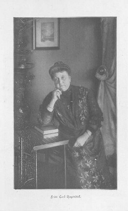 Frau Carl Hagenbeck.