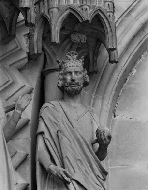 Adamspforte — Linkes Gewände mit dem heiligen Stephanus, Kaiserin Kunigunde und Kaiser Heinrich II. — Kaiser Heinrich II.