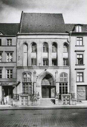 Fassade des Bürgerhauses Wilhelmstrasse 56 in Elbing mit Beischlag