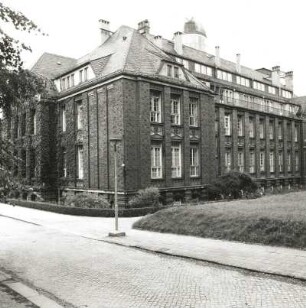 Dresden-Südvorstadt, George-Bähr-Straße 1. Technische Universität Dresden. Beyer-Bau (1910-1913; M. Dülfer). Ansicht von Süden