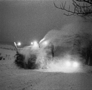 Reportage "Was kostet der Schnee?". Schneefräse im Einsatz