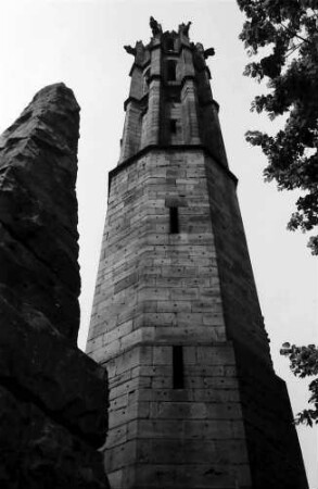 Bad Dürkheim: Klosterruine Limburg, Ruine des Treppenturmes, von unten