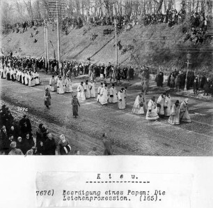 Erster Weltkrieg. Bahnhofsanlage der russischen Stadt Rowno, 100 km hinter der Front