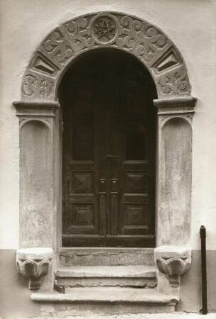 Colditz, Töpfergasse. Hausportal (1614)