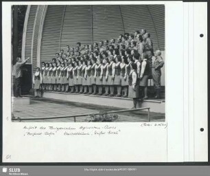 Konzert des "Berglied Sofia" auf der Konzertbühne "Weißer Hirsch"